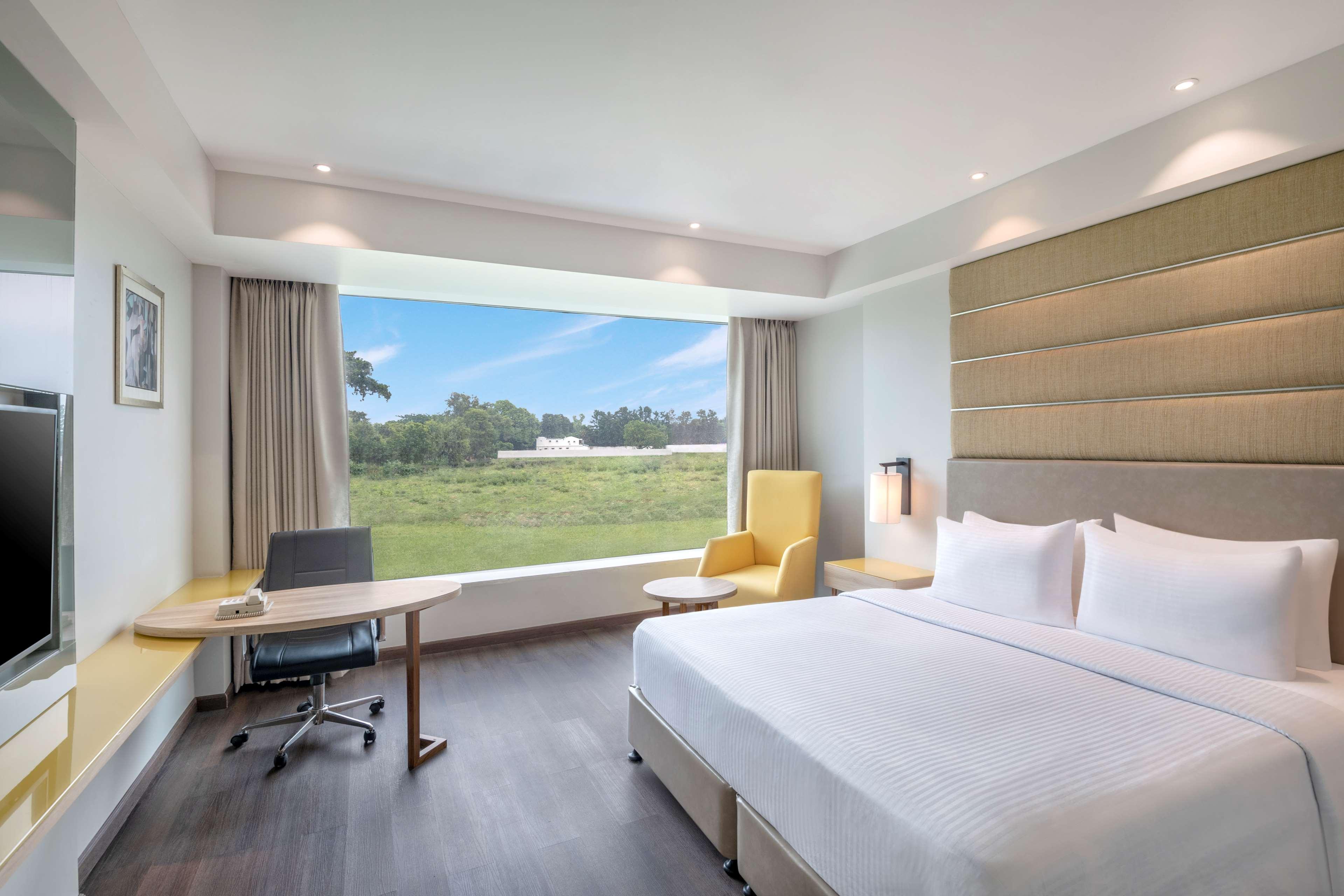 Radisson Hotel Bareilly Airport Bagian luar foto