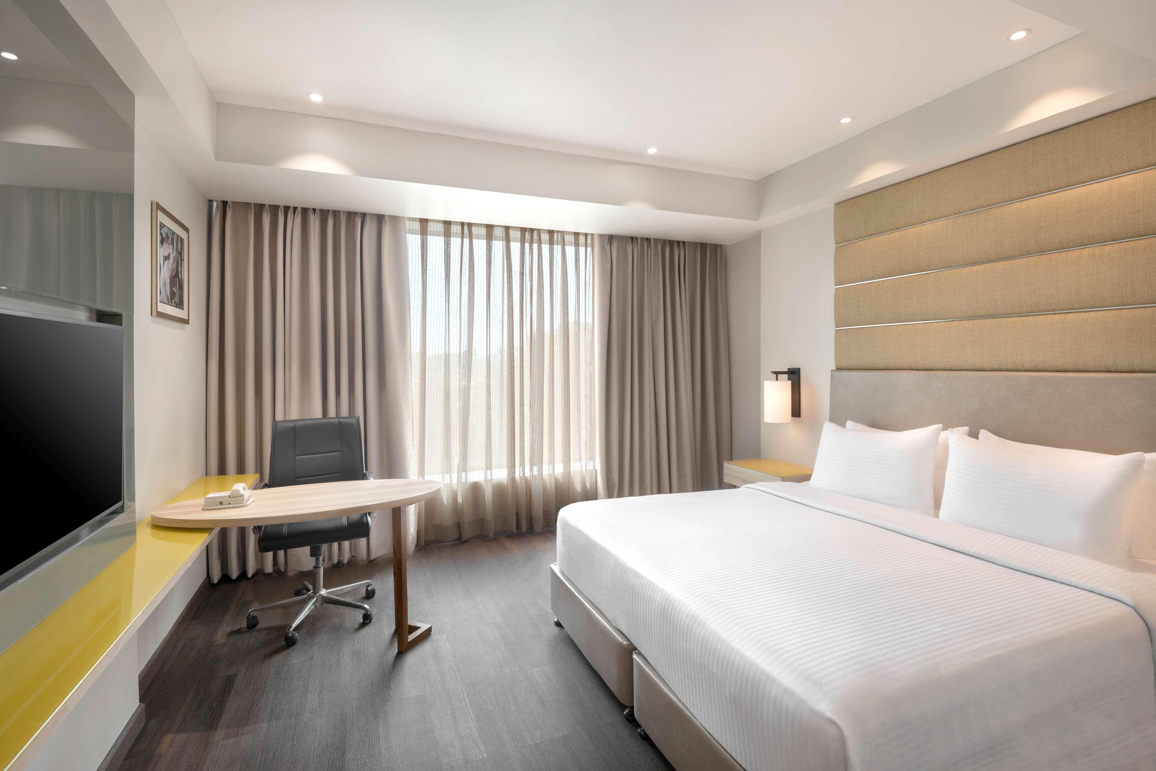 Radisson Hotel Bareilly Airport Bagian luar foto