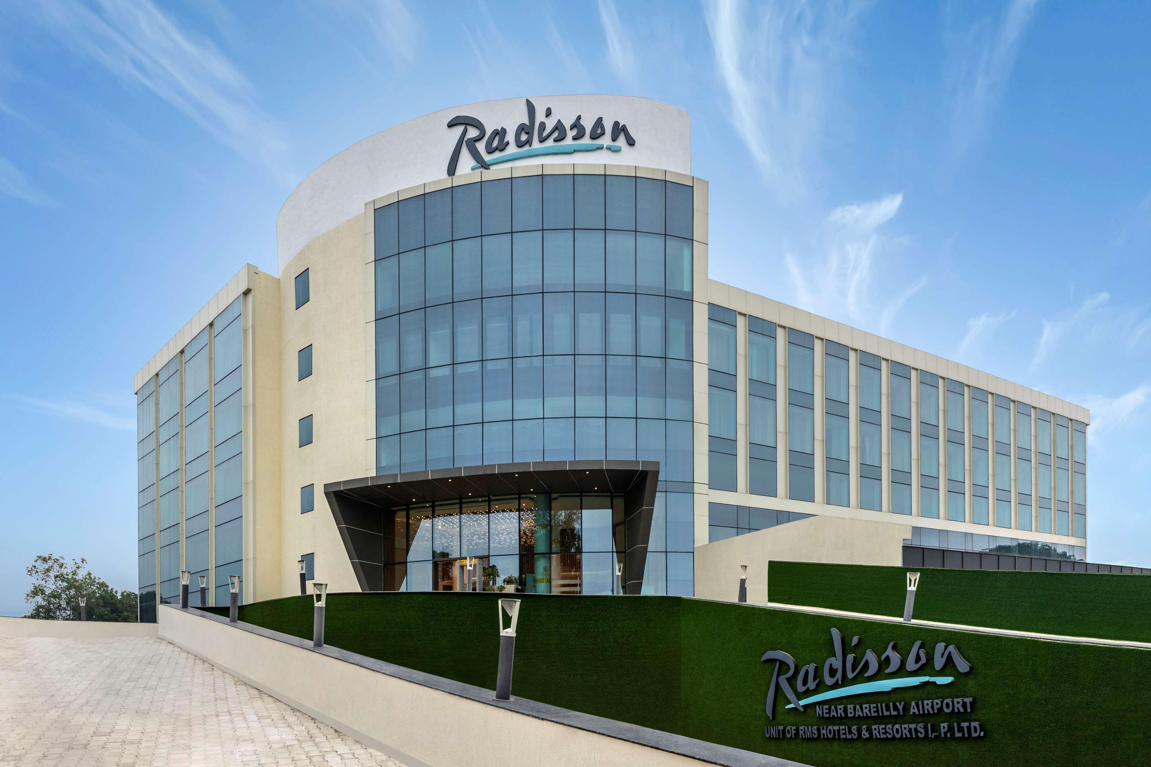 Radisson Hotel Bareilly Airport Bagian luar foto