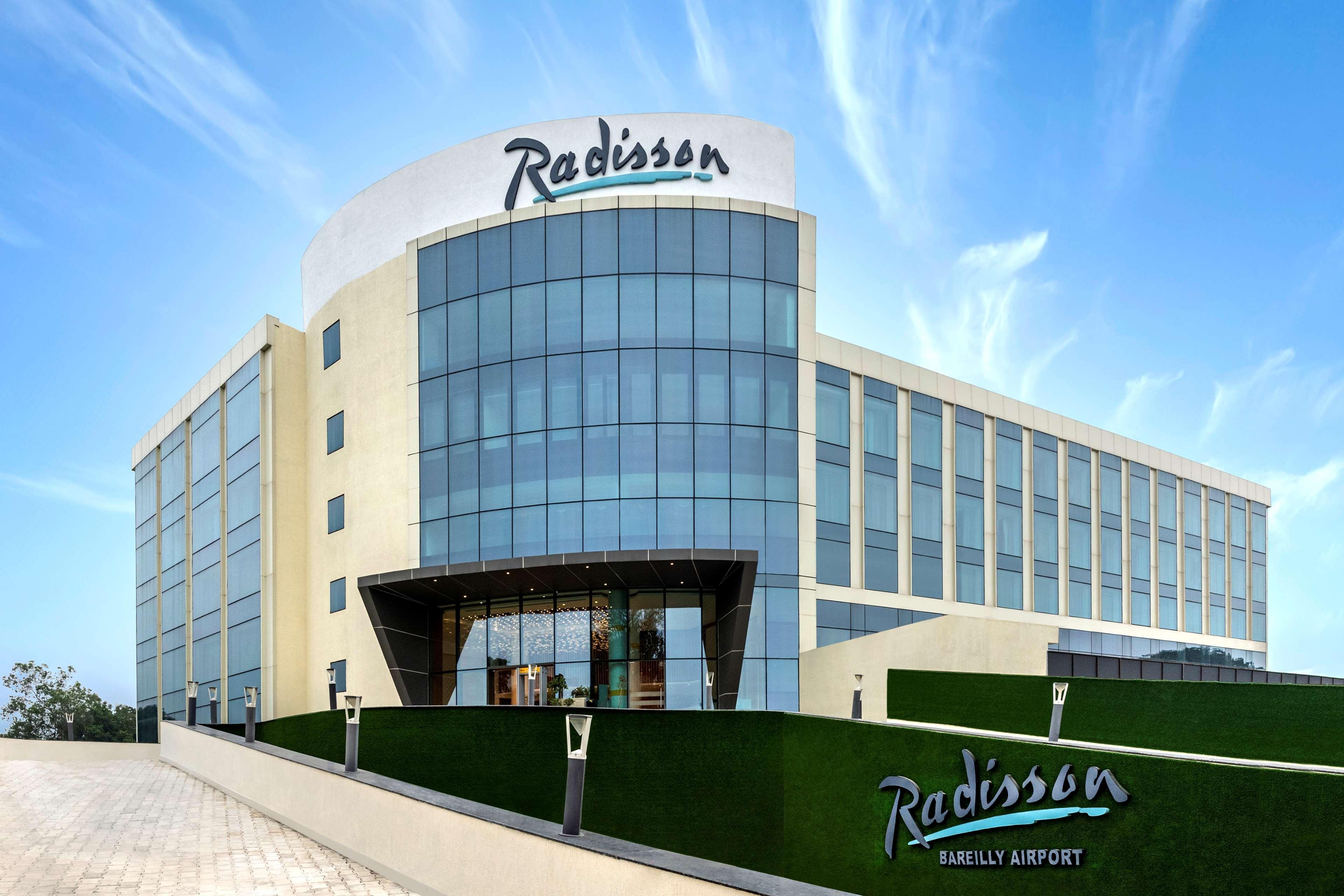 Radisson Hotel Bareilly Airport Bagian luar foto