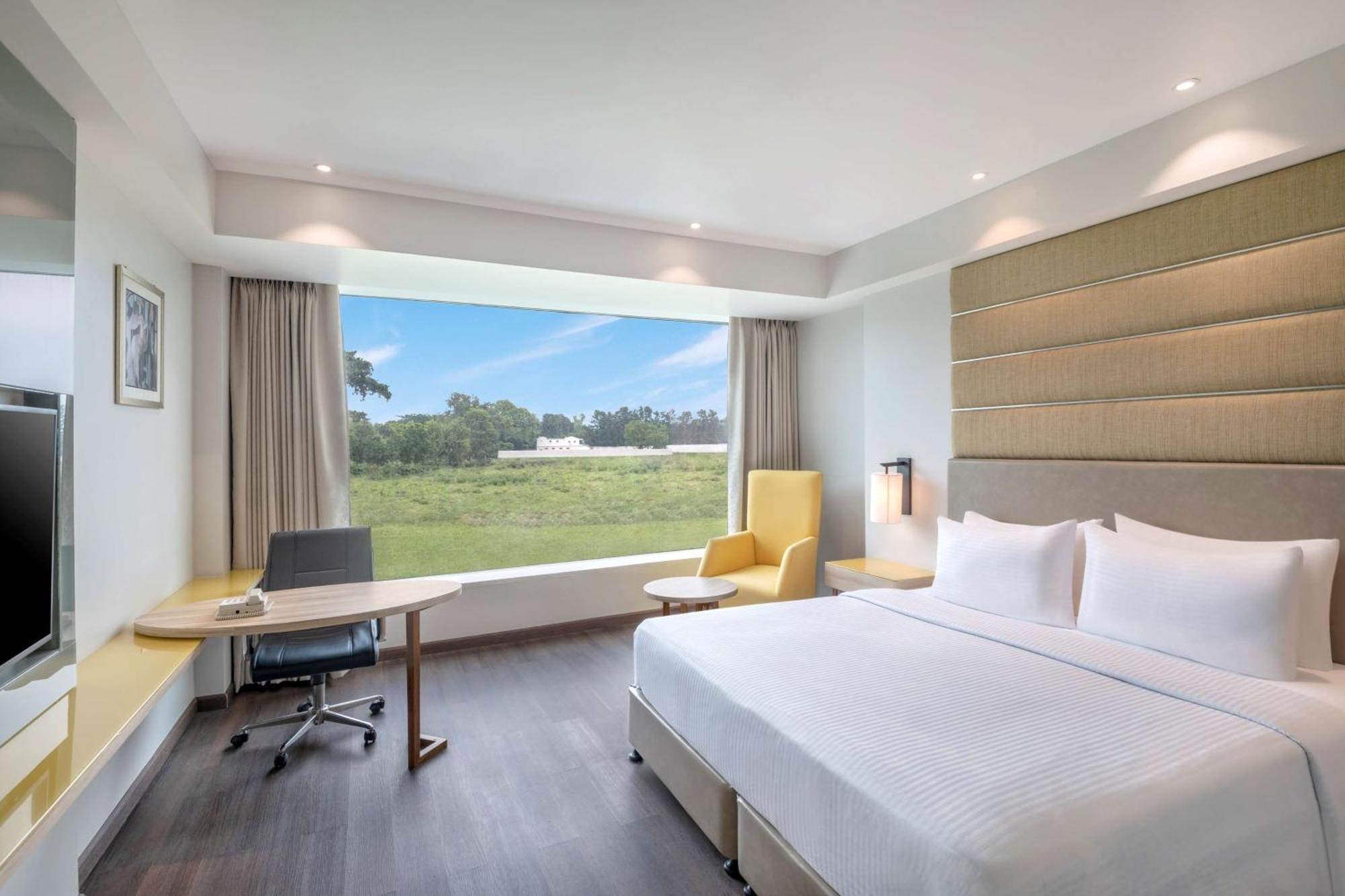 Radisson Hotel Bareilly Airport Bagian luar foto