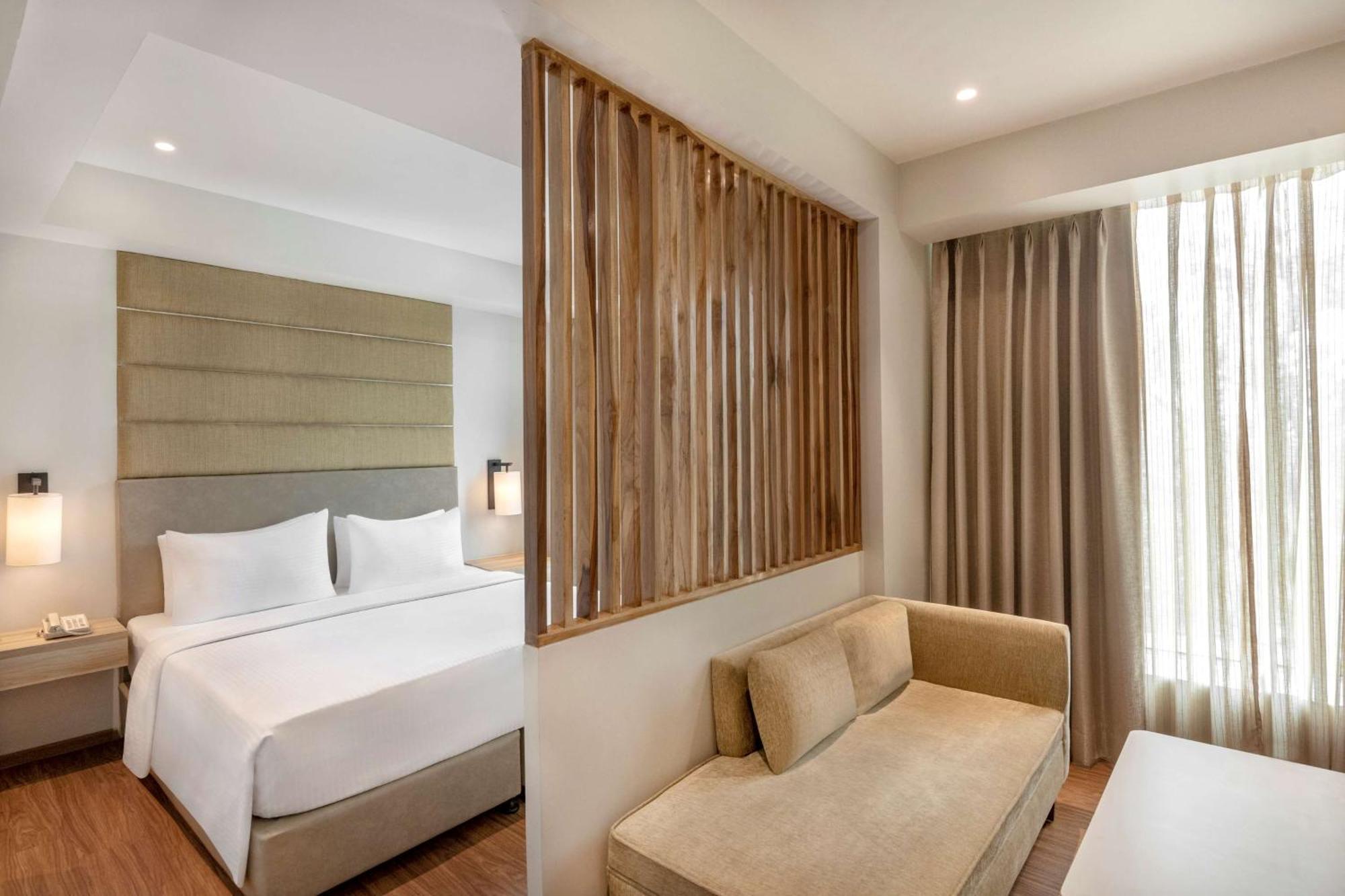 Radisson Hotel Bareilly Airport Bagian luar foto
