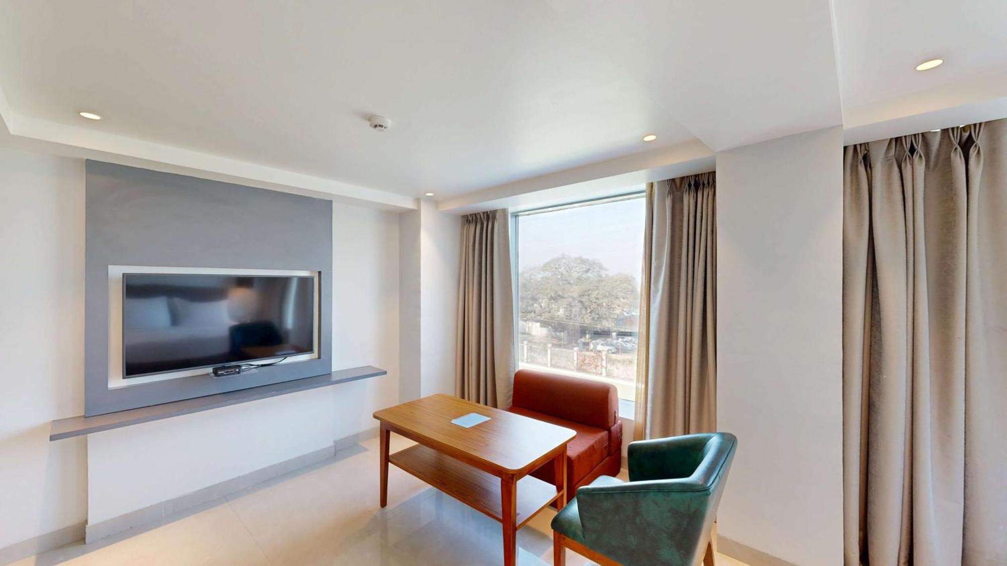 Radisson Hotel Bareilly Airport Bagian luar foto