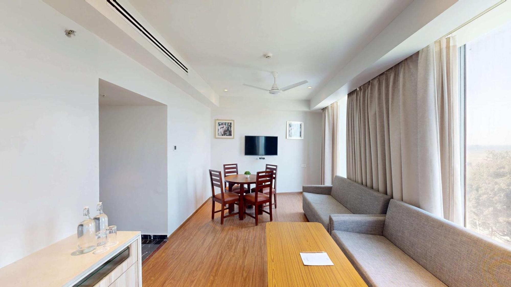 Radisson Hotel Bareilly Airport Bagian luar foto