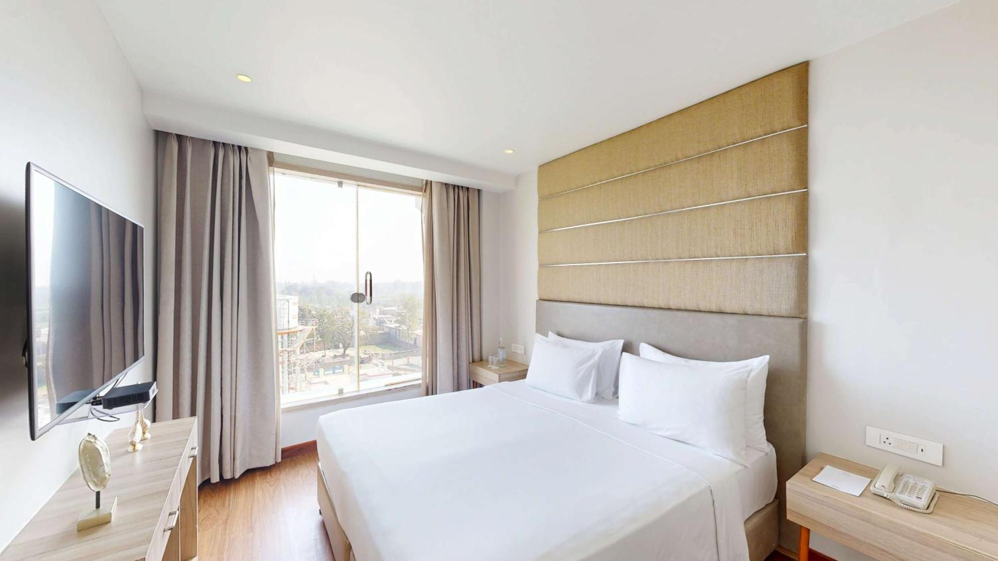 Radisson Hotel Bareilly Airport Bagian luar foto